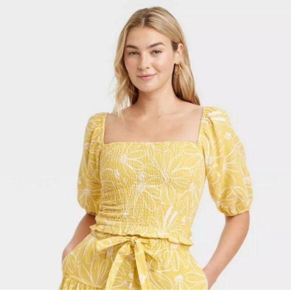 Linen Yellow Floral Women's Top and Bottom
